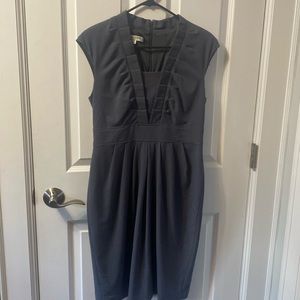 Evan Picone size 8 grey sheath dress with pleat details